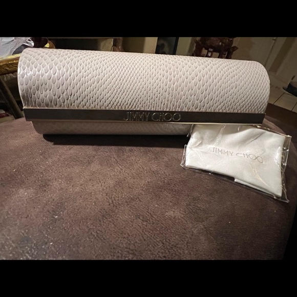 high end Jimmy Choo sun glasses. case, cloth,
pouch
100% AUTHENTIC! - Picture 7 of 12